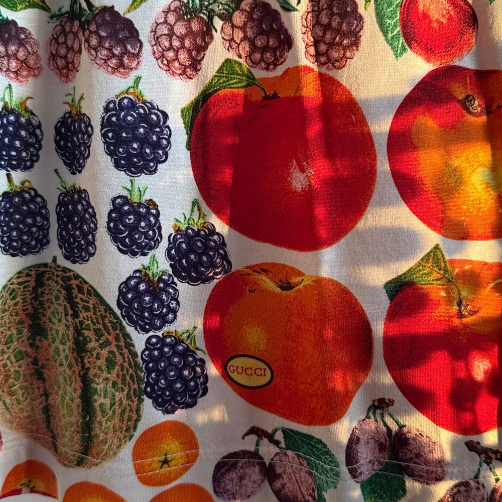 Gucci vintage Tom Ford Era s/s 1996 Fruit Print Tee size M - Picture 3 of 7